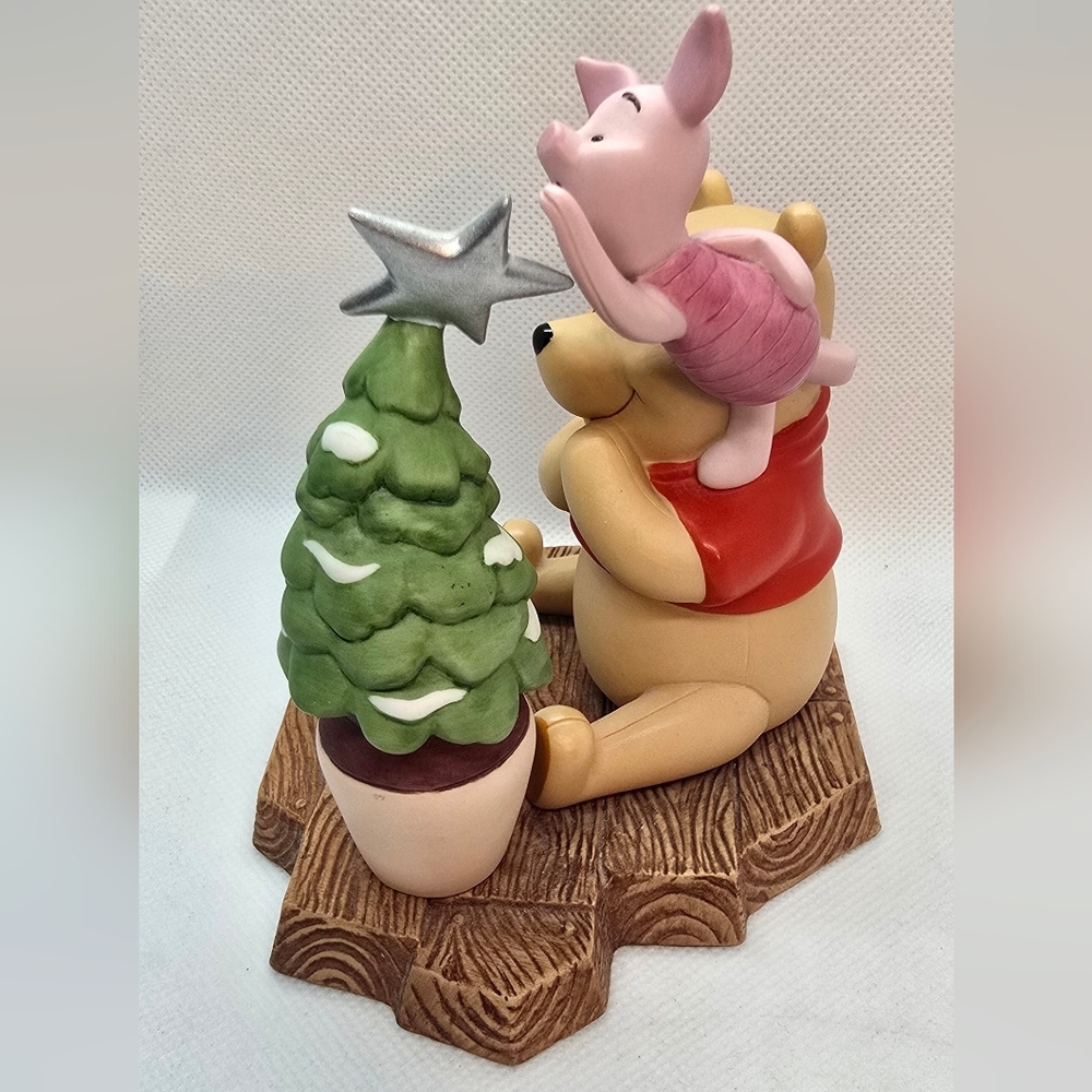 Vintage Disney Winnie the Pooh and Piglet Christmas Figurine Pooh & Friends 1998 - Picture 4 of 7